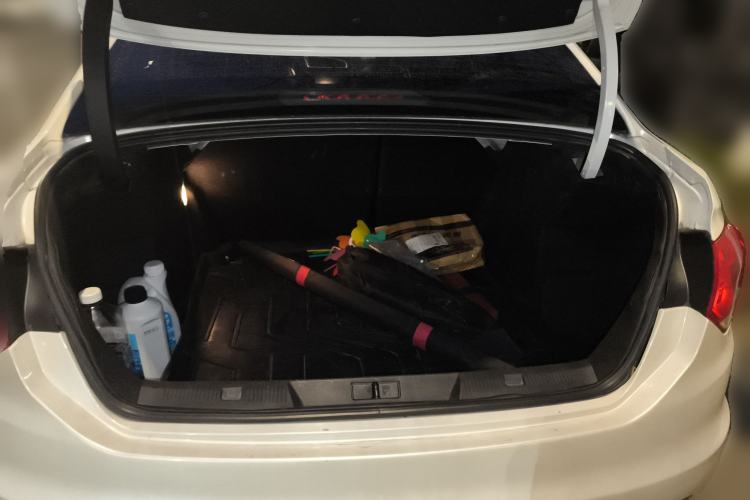 Used Citroen C4L 2014 1.8L Intelligent Drive Automatic Enjoyment Model
