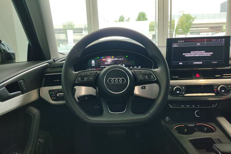 Used Audi A4L 2022 40 TFSI Luxury Dynamic Model
