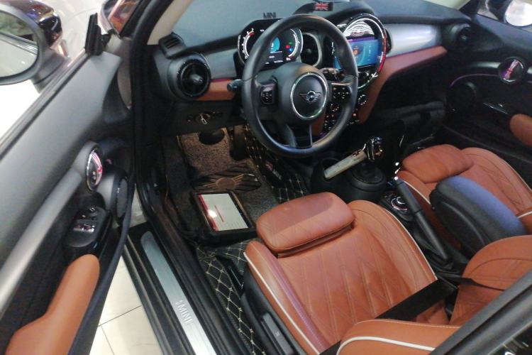 Used MINI 2022 1.5T COOPER Artist Driver Seat