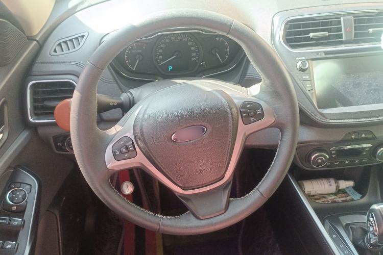 Used Ford Escort 2017 Happiness Edition 1.5L Automatic Fashion Version
