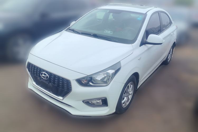 Used Hyundai Verna (older generation) 2017 1.4L Manual Colorful Skyroof Version China V Standard