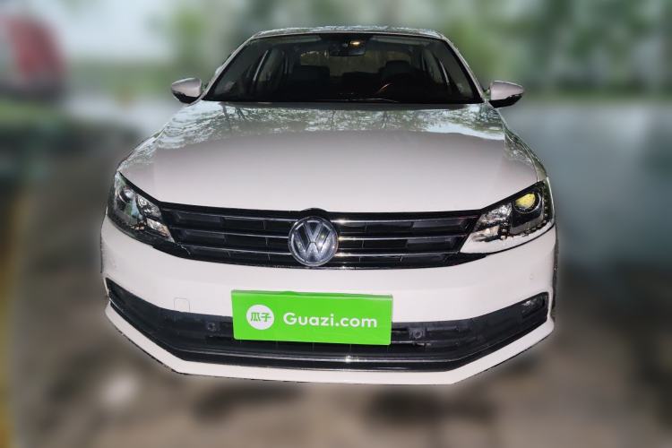 Used Volkswagen Sagitar 2017 230TSI Manual Luxury Model Front