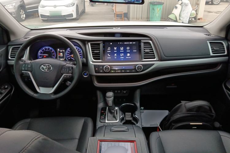 Used Toyota Highlander 2018 2.0T Four-Wheel Drive Prestige Version 7 Seats China VI Standard
