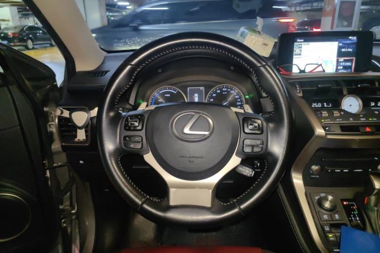 Used Lexus NX 2018 300h Front-Wheel-Drive FENGSHANG Version China V Emission Standard
