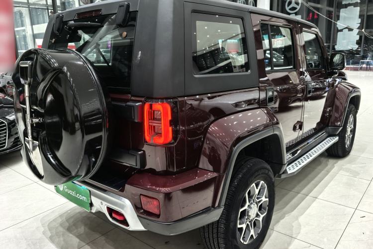 Used BAIC Off-Road BJ40 2018 PLUS 2.0T Manual Four-Wheel Drive Premium Edition China V
