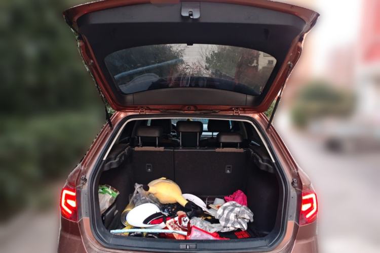 Used Volkswagen C-TREK 2017 230TSI DSG Comfort Version Trunk