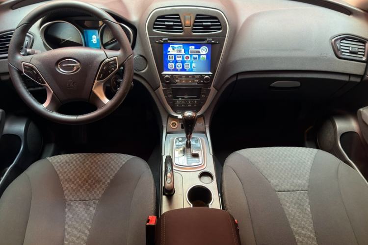 Used GAC Trumpchi GS5 2014 2.0L Automatic Two-Wheel Drive Deluxe Edition Interior 1