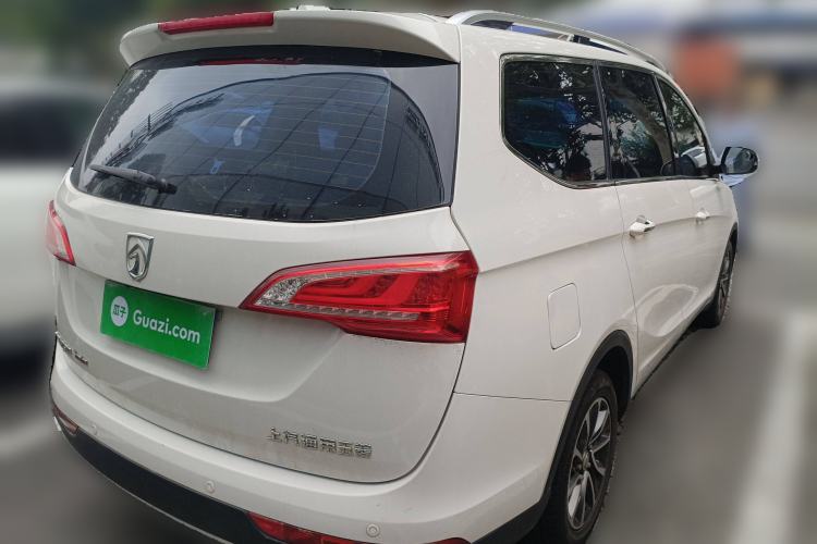 Used Baojun 730 2017 1.5T DCT Flagship Model 7 Seats China V Emission Standard