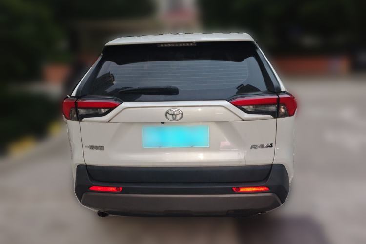 Used Toyota RAV4 2021 2.0L CVT Two-Wheel Drive Fashion PLUS Edition Rear
