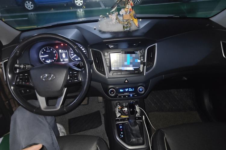 Used Hyundai ix25 2015 2.0L Automatic 4x4 Deluxe DLX