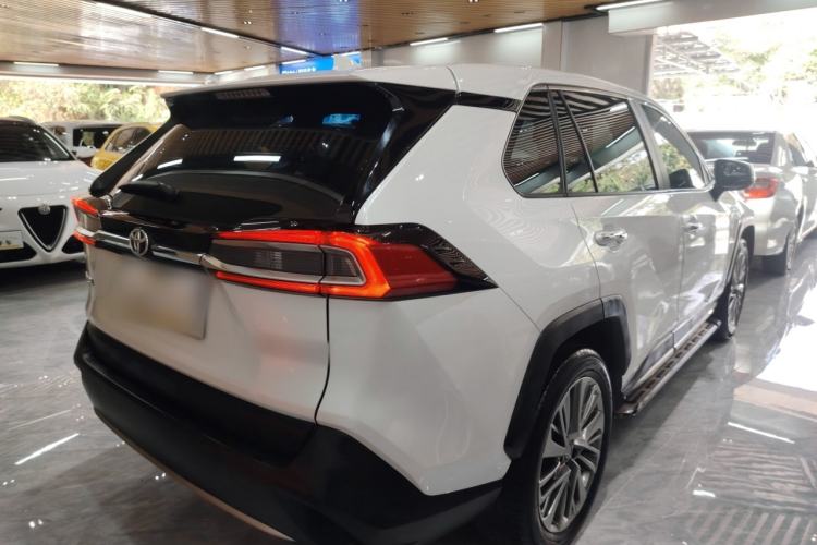 Used Toyota Wildlander 2021 2.0L CVT Two-Wheel Drive Luxury Edition