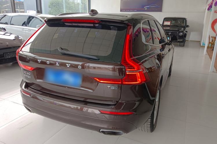 Used Volvo XC60 2019 T5 4x4 Smart Edition China V Standard
