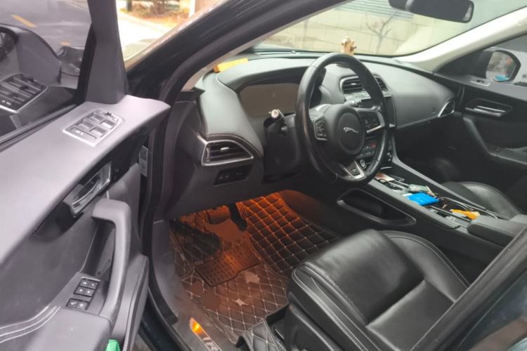 Used Jaguar F-PACE 2016 2.0T Two-Wheel-Drive R-Sport Sport Edition Driver Seat