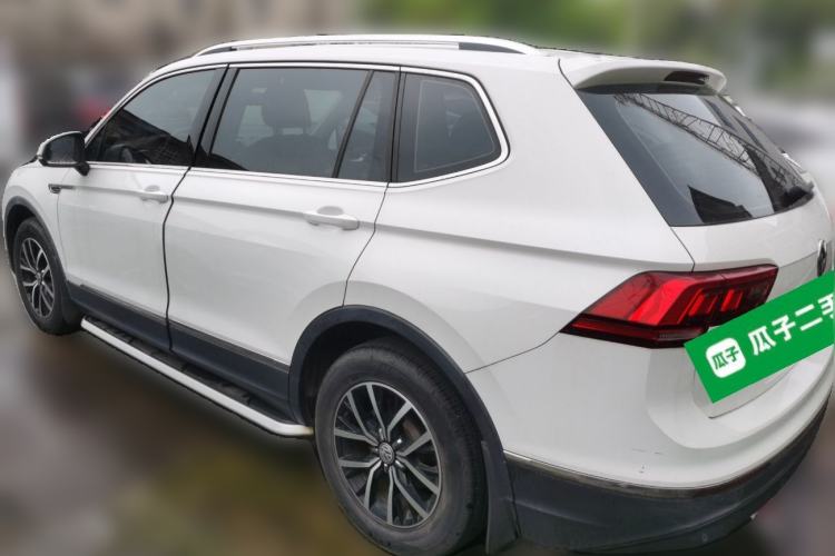 Used Volkswagen Tiguan L 2018 280TSI Automatic Two-Wheel Drive Comfort Edition Rear Left 45 Deg