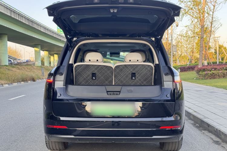 Used Lynk & Co 900 2025 1.5T Ultra
