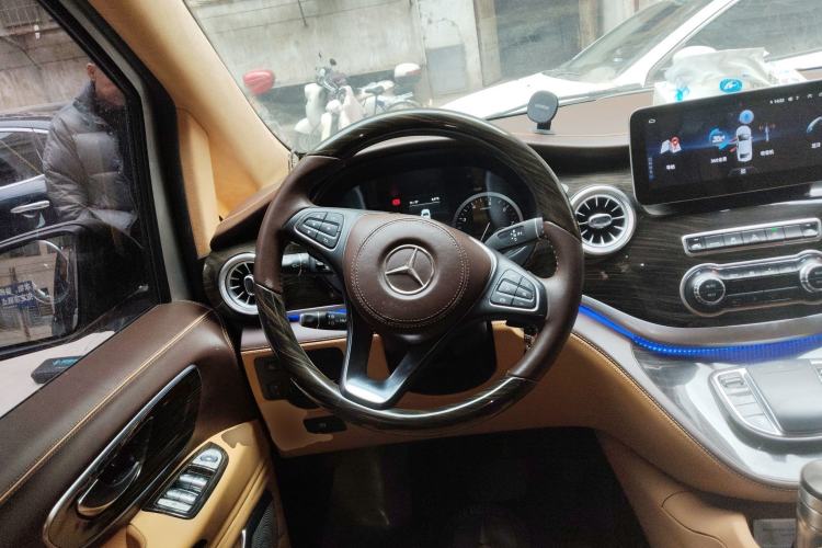 Used Mercedes-Benz Vito 2020 2.0T Business Version 7 Seats