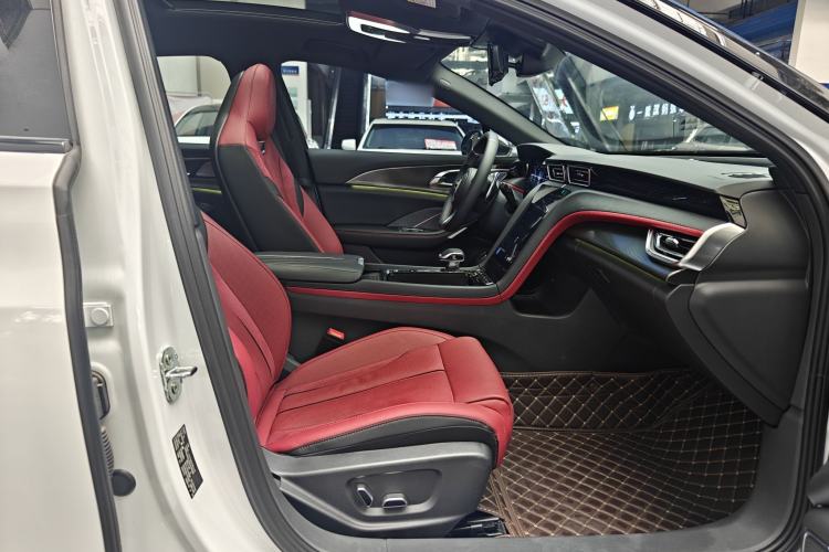 Used Hongqi H6 2024 2.0T ZhiShang Version Right Front Seat