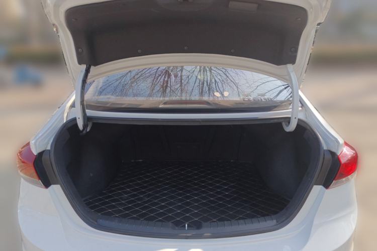 Used Hyundai Elantra (6th Generation / Lingdong) 2016 1.6L Automatic ZhiXuan – Elite Version
