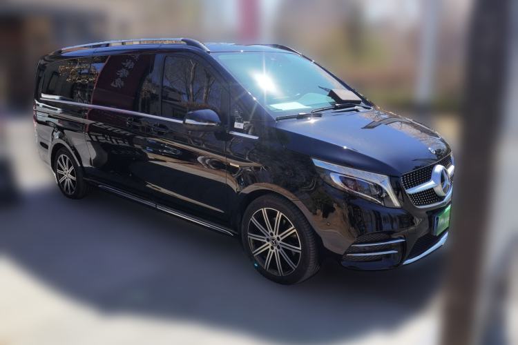 Used Mercedes-Benz V-Class 2021 V 260 L Long-wheelbase Luxury Edition Front Right 45 Deg