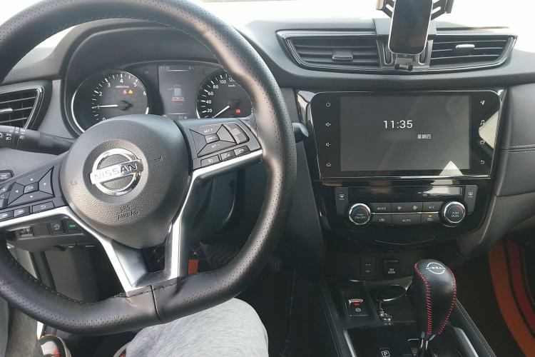 Used Nissan X-Trail 2019 2.0L CVT Smart Connect Comfort Edition 2WD
