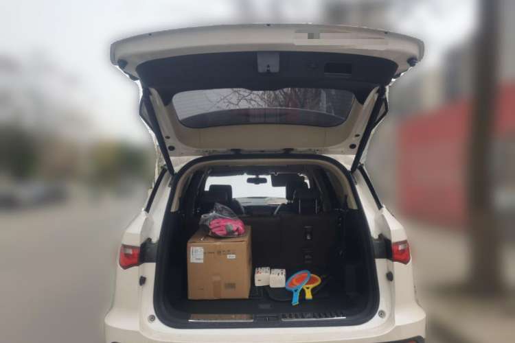 Used Zotye T800 2018 2.0T Automatic Flagship Smart Connectivity 7-Seater