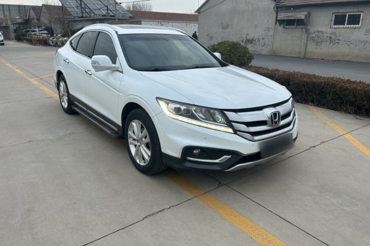 Used Honda Crosstour 2014 2.4L Luxury Edition Exterior 2