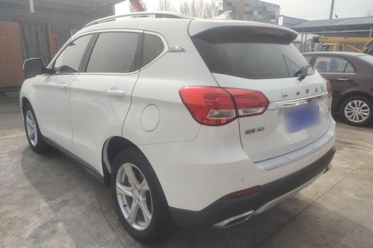 Used Haval H2 2018 Chuanxiang Edition 1.5T Manual Two-Wheel Drive Fashion Model China V Standard