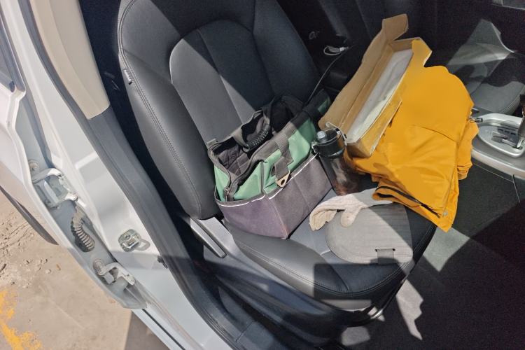 Used Venucia T70 2015 2.0L CVT Smart Edition Right Front Seat