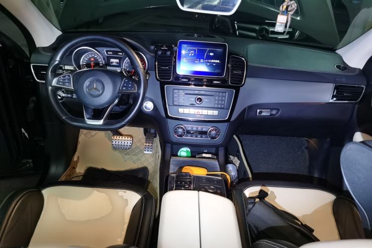 Used Mercedes-Benz GLE Coupe 2015 GLE 450 AMG 4MATIC Coupe SUV Center Console