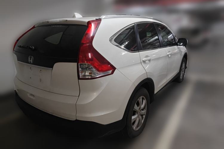 Used Honda CR-V 2015 2.0L 2WD Classic Edition Rear Right 45 Deg