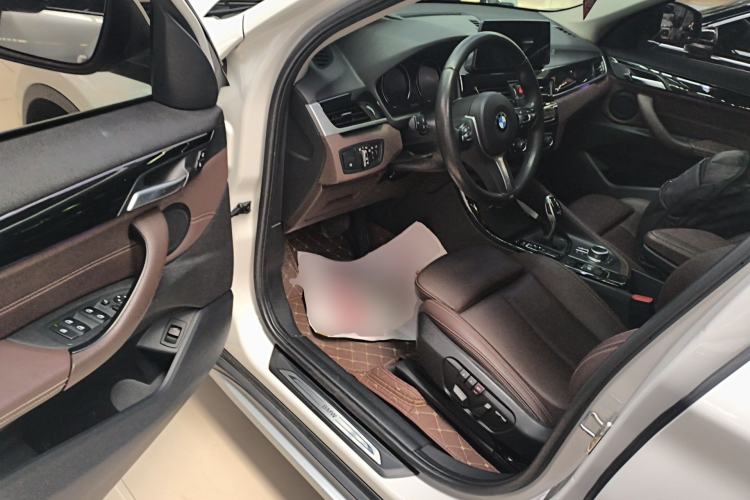 Used BMW X1 2020 sDrive20Li Premium Edition Driver Seat