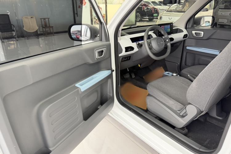 Used Geely Galaxy Panda 2024 Panda Mini 200km Endurance Bear

