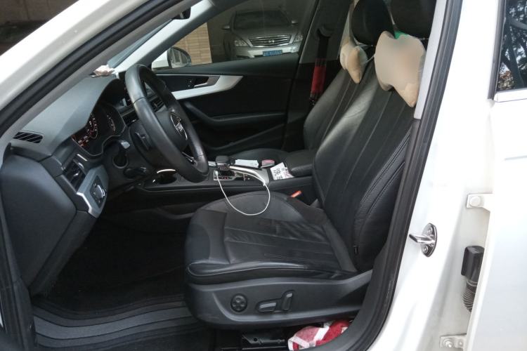 Used Audi A4L 2018 30th Anniversary Edition 40 TFSI Fashion Model
