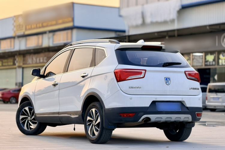 Used Baojun 560 2016 1.8L Manual Luxury Edition