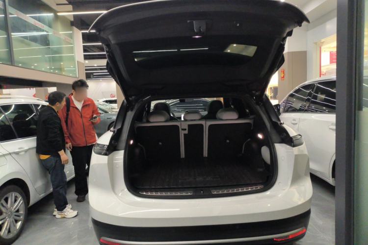 Used Nio EC6 2024 75 kWh