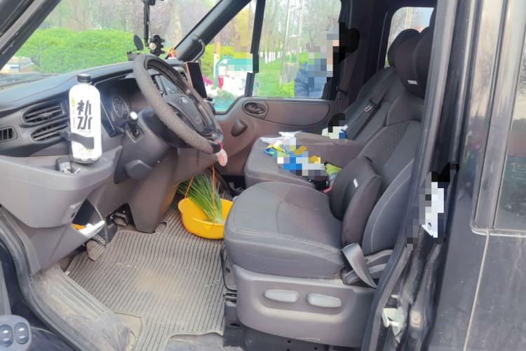 Used Ford Transit Custom 2021 2.2T Automatic Logistics Vehicle Pro Long Wheelbase 7 Seats Mid-Roof China VI Standard
