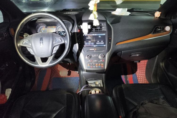 Used Lincoln MKC 2016 2.0T Four-Wheel Drive Luxury Edition
