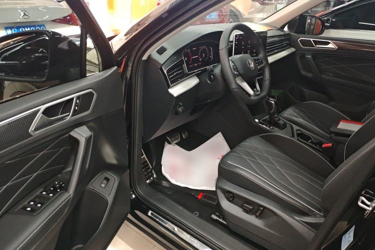 Used Volkswagen Tiguan L 2024 330TSI Automatic Two-Wheel Drive R-Line Enhanced Edition Driver Seat