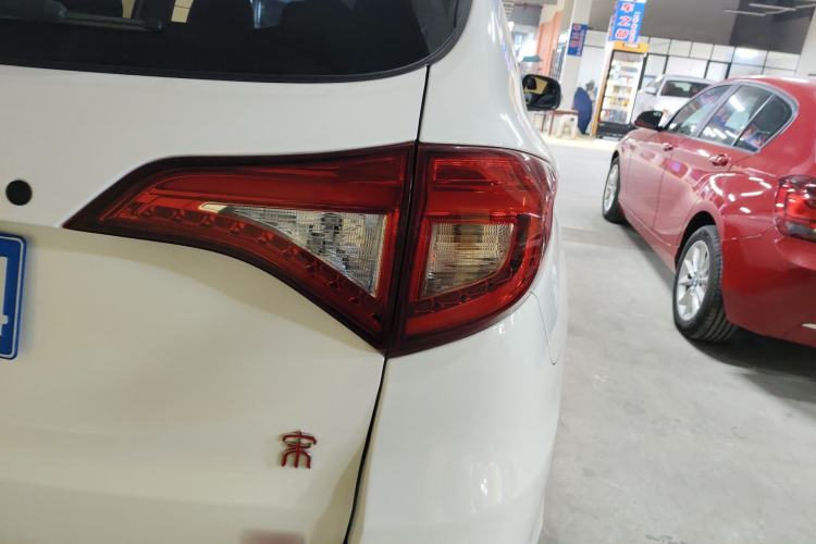 Used BYD Song 2016 GaiShi Edition 1.5TID Automatic Elite Model
