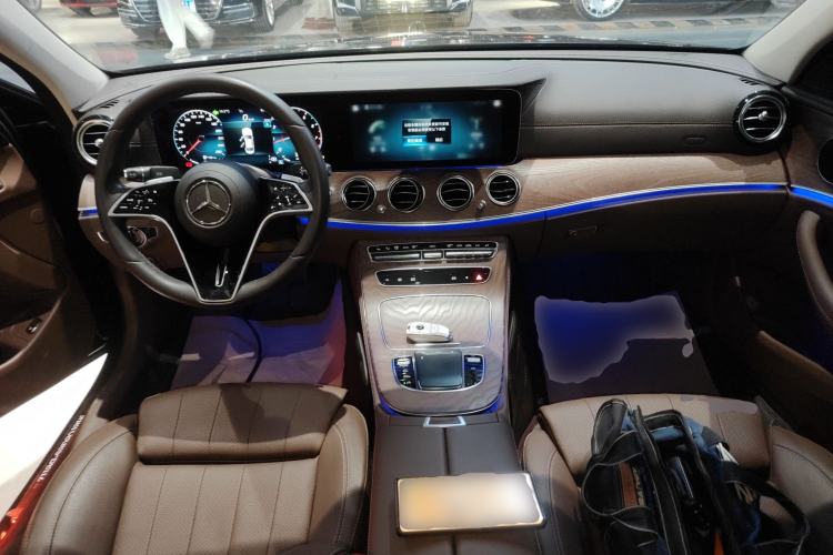 Used Mercedes-Benz E-Class 2023 Facelift E 260 L 4MATIC
