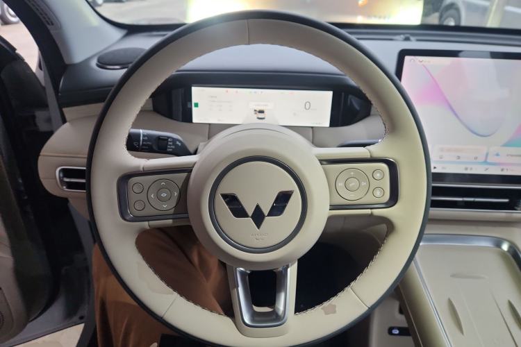 Used Wuling Bingo S 2025 Model 430km Deluxe Edition