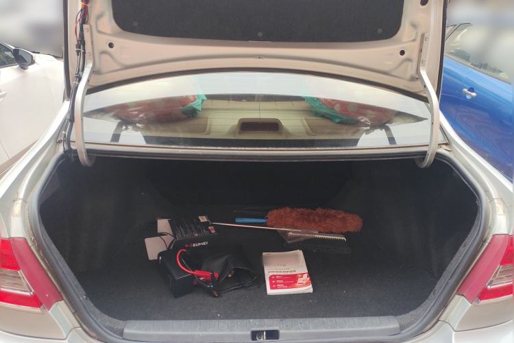 Used Toyota Corolla EX 2011 1.6L Automatic Classic Edition Trunk