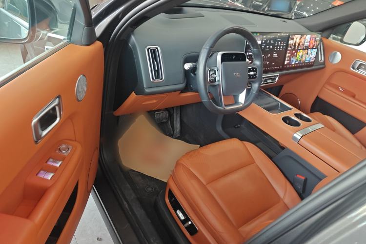 Used Li Auto L9 2022 Max model
