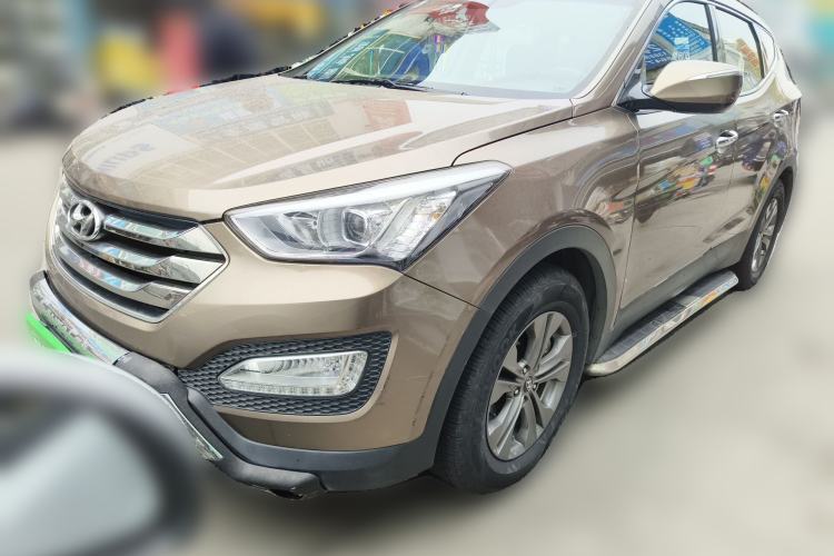 Used Hyundai Santa Fe 2013 2.4L Automatic Two-Wheel Drive Smart Version