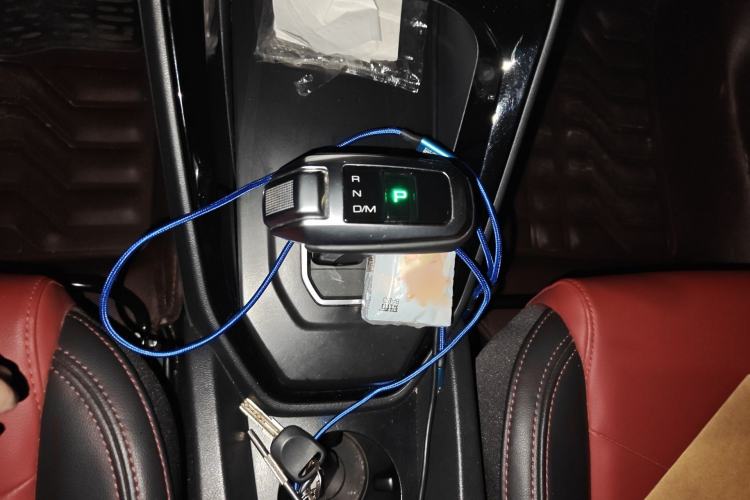 Used Haval H2s 2018 Red-Label 1.5T Dual-Clutch Elite Model Gear Lever