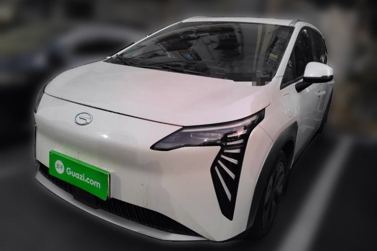 Used AION Y 2023 Younger