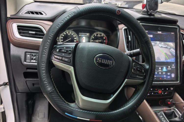 Used SWM X7 2018 1.5T Automatic Smart Enjoyment Version 7 Seats Steering Wheel