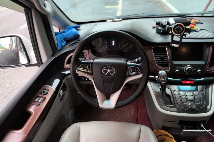 Used JAC Refine M5 2017 2.0T Gasoline Dual-Clutch Executive Version