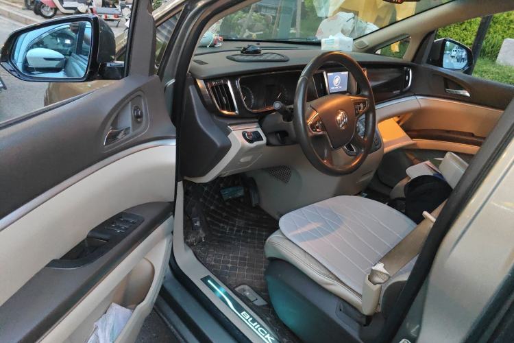 Used Buick GL8 2011 3.0L GT Luxury Business Haoya Edition