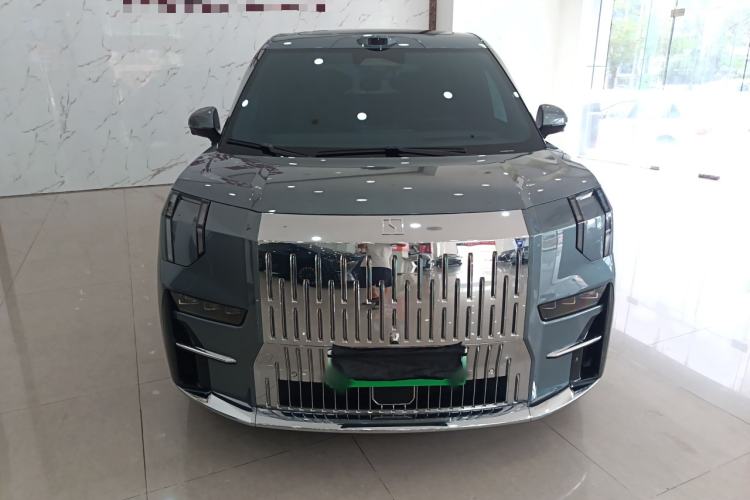 Used Zeekr 009 2024 7-Seater Aisle Version 108 kWh
